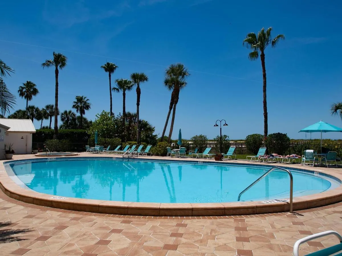 Апартаменты Landmark Towers II 1001 Beautiful Beachfront Condo - One Month Minimum Клеруотер-Бич