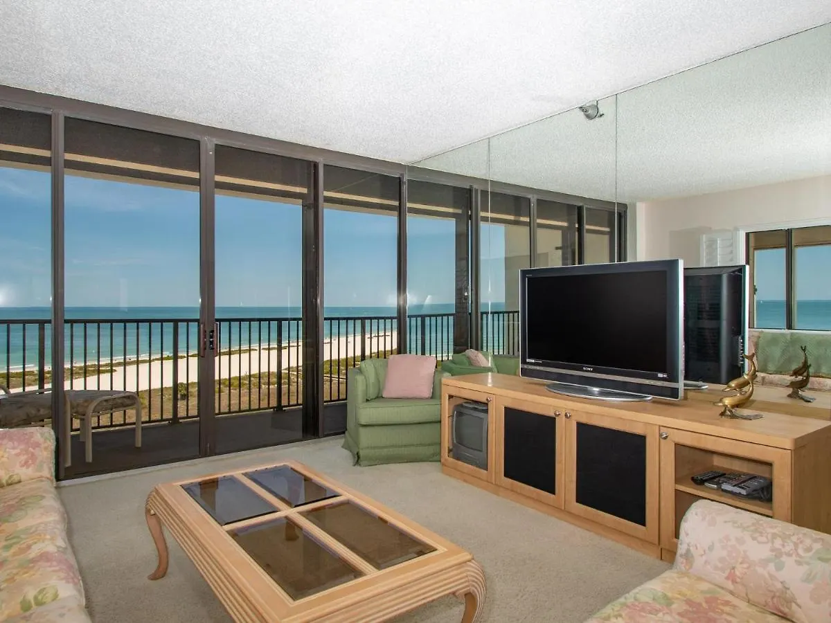 Landmark Towers II 1001 Beautiful Beachfront Condo - One Month Minimum Клеруотер-Бич